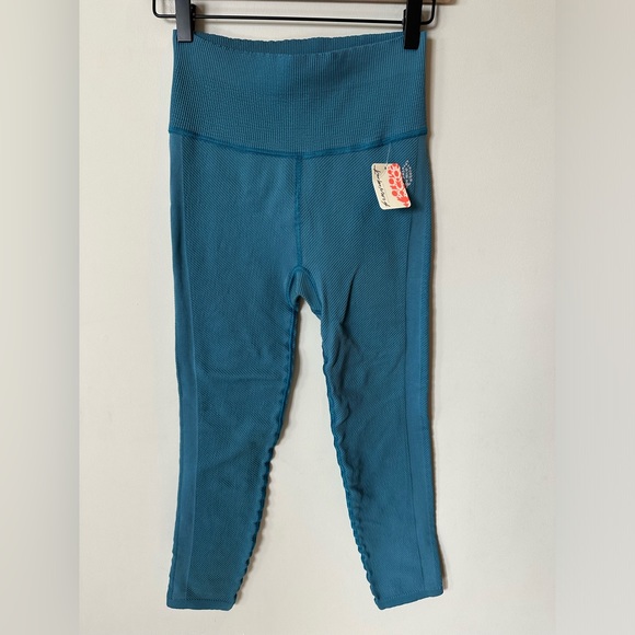 NWT FP Movement Free Throw Leggings - Picture 4 of 4